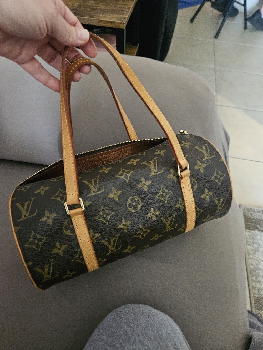 Louis Vuitton Barrell Monogram Papillon 30. - Picture 13 of 15